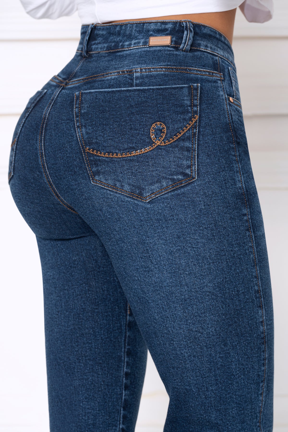 Jean Indigo Licrado Mom Fit Ref 2178