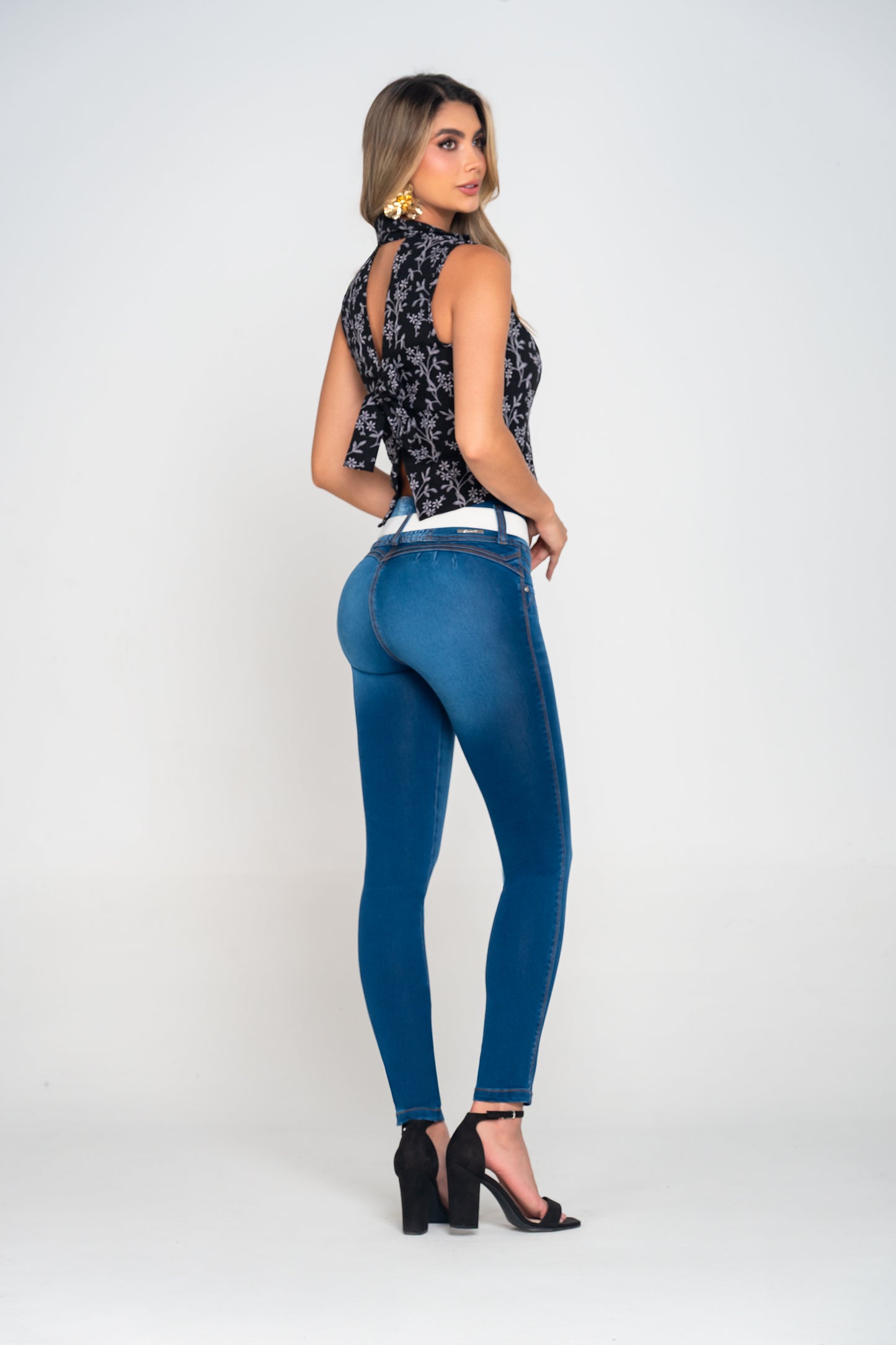 Jean Pretina Alta Control Abdomen - Bota Tubo Ref 1800