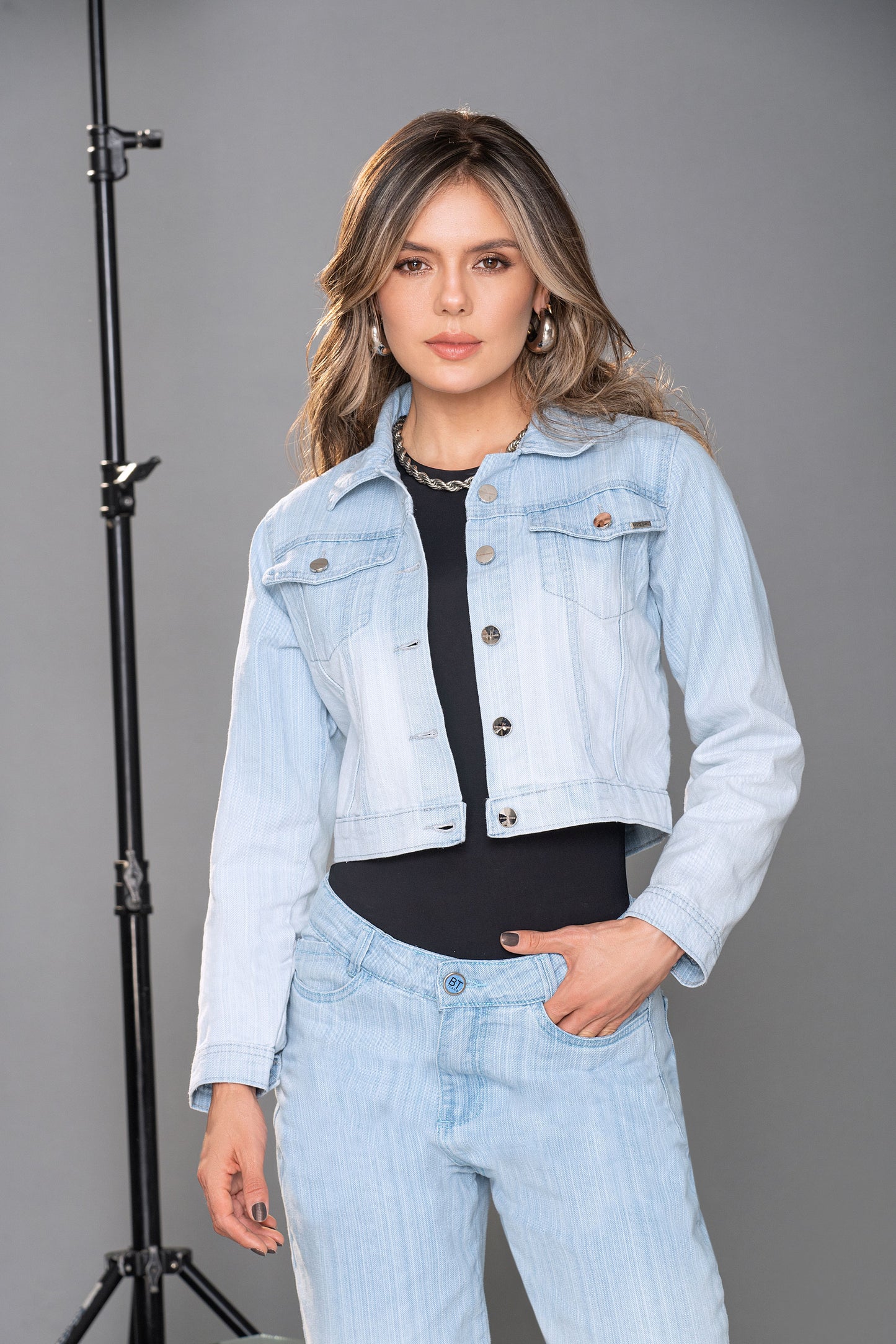 Chaqueta Denim Indigo Rigido Azul Claro Ref B-635