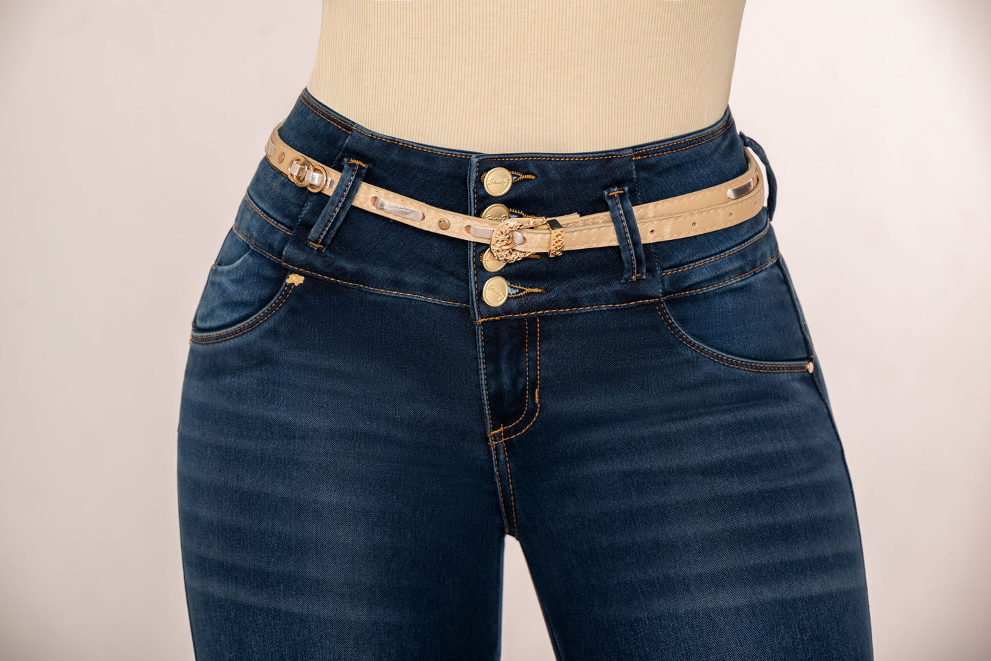 Jean Pretina Alta Control Abdomen - Bota Tubo Ref 1657